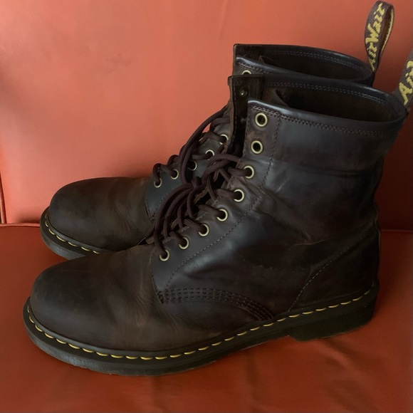 Dr. Martens Other - Dr. Martens 8 eye 460 boot Lace Up Air ware Boot size 12